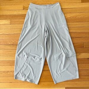 Wide-Leg Light Gray Women's Pull-On Pants
